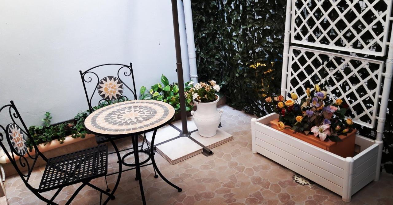 L'Opera Dei Pupi B&B อาโวลา ภายนอก รูปภาพ