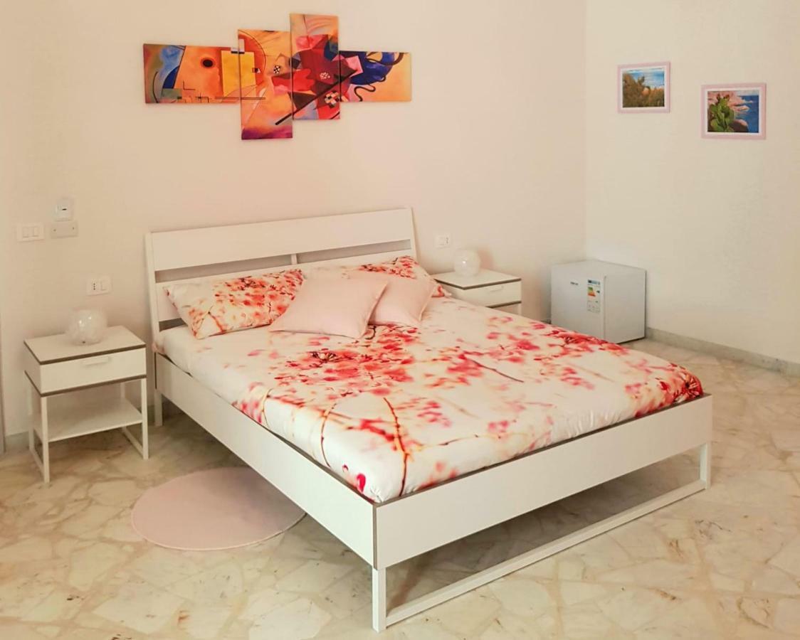 L'Opera Dei Pupi B&B อาโวลา ภายนอก รูปภาพ